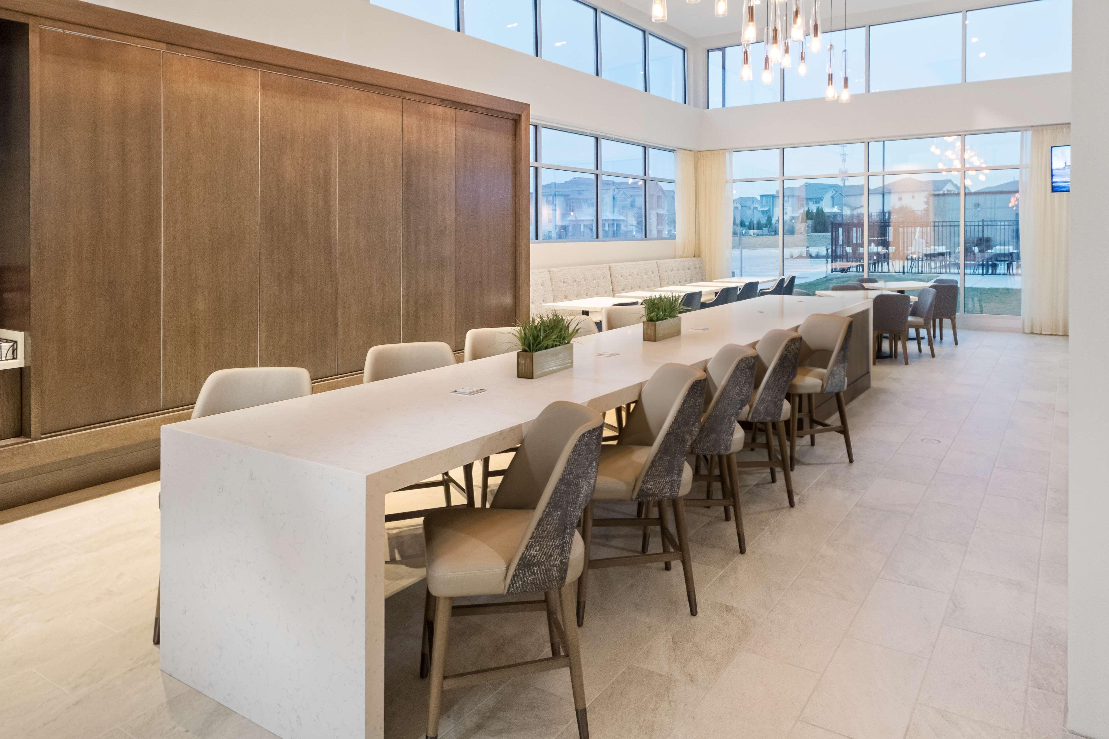 Best Western Plus Drayton Valley All Suites Ngoại thất bức ảnh